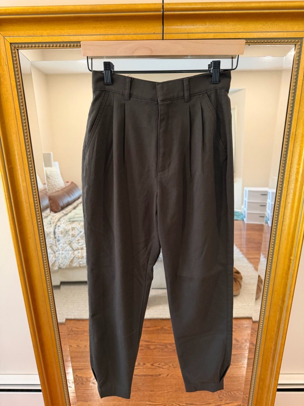 Abercrombie & Fitch Dark Green Balloon Pant